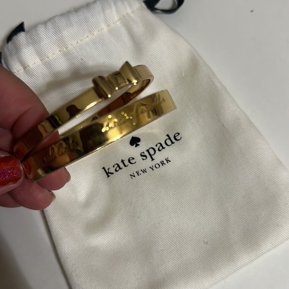 kate spade Jewelry - Kate Spade "Best Friends" Bow Bangle Bracelet. Pre-loved in Good‎ Condition